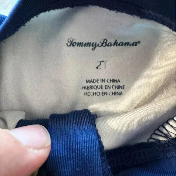 Tommy Bahama girls size 2T rash guard one piece long sleeve bath suit - Picture 3 of 3